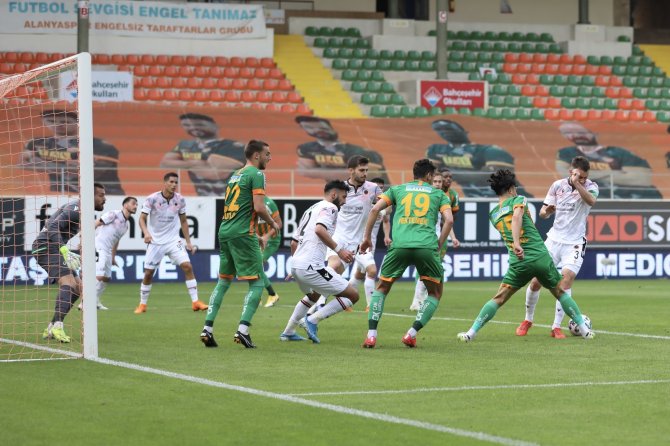 Süper Lig: Aytemiz Alanyaspor: 1 - Gençlerbirliği: 2 (Maç Sonucu)