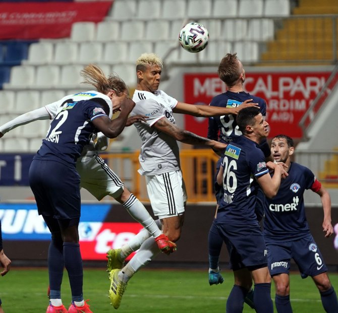 Süper Lig: Kasımpaşa: 1 - Beşiktaş: 0 (Maç Sonucu)