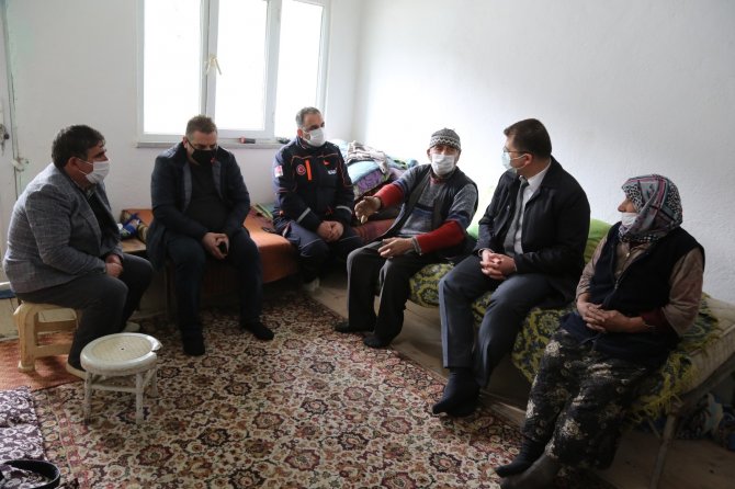 Artvin Ortaköy’de Evi Yanan Yaşlı Kadın 