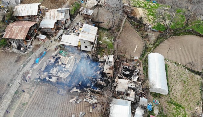 Artvin Ortaköy’deki Yangının Yaraları Sarılıyor