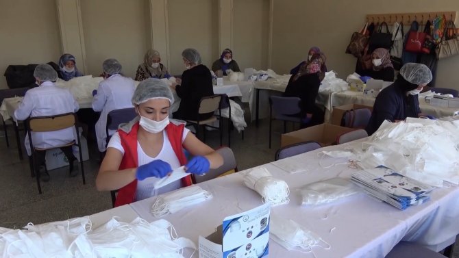 Milli Eğitim Bakanı Selçuk: "Kırıkkale’de 183 Milyon Maske Üretildi"