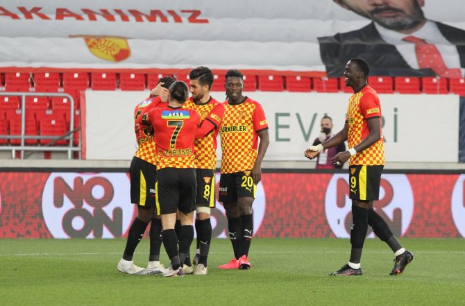 Göztepe Moral Bulmak İçin Sahada