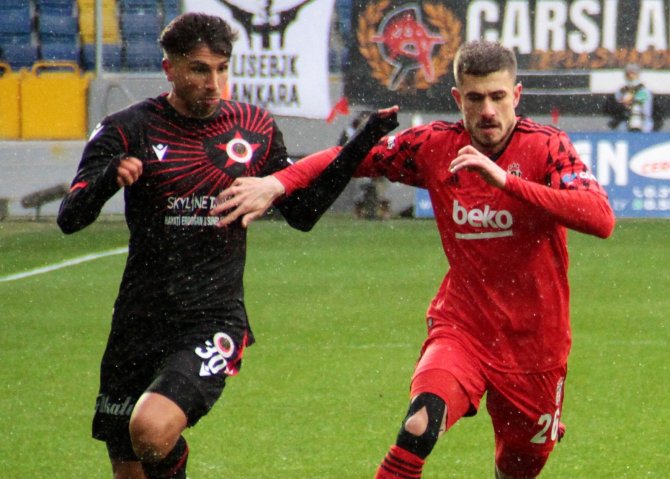 Beşiktaş’ta Gözler Cenk Ve Dorukhan’da