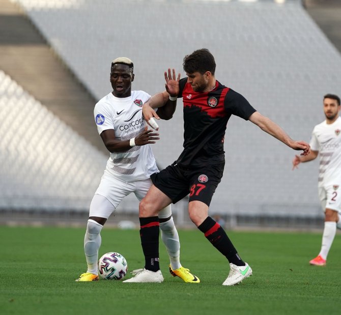 Süper Lig: Fatih Karagümrük: 1 - Atakaş Hatayspor: 0 (Maç Sonucu)