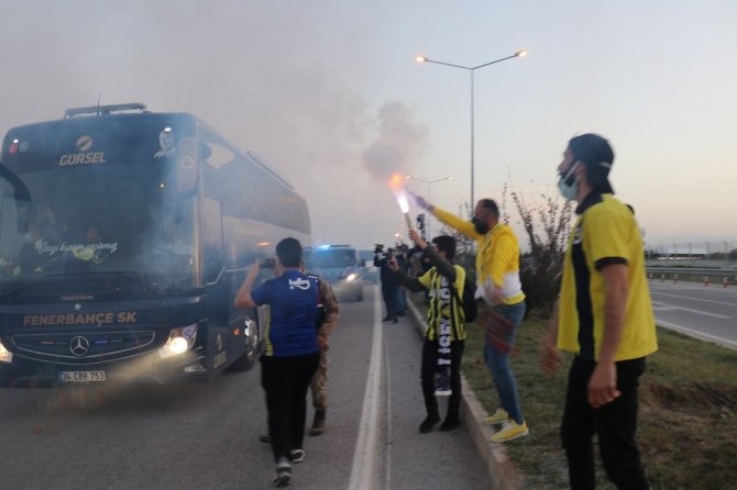 Fenerbahçe’ye Malatya’da Coşkulu Karşılama