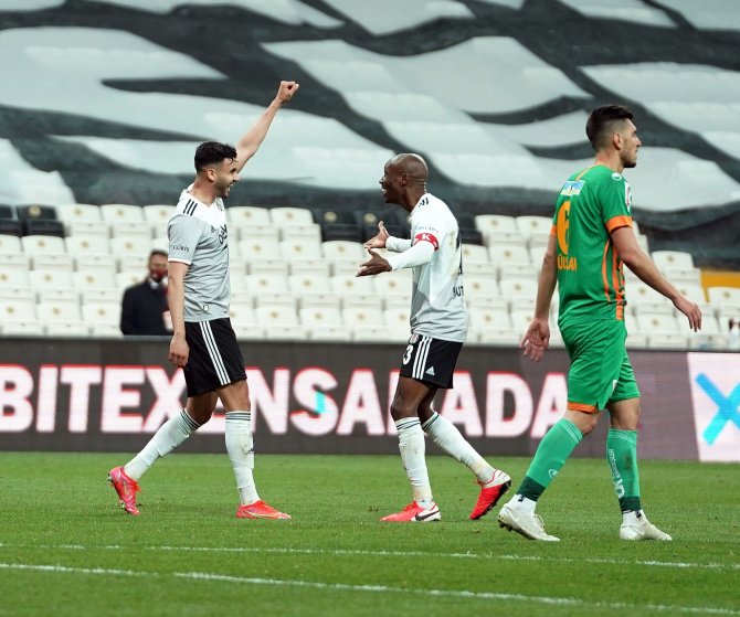 Süper Lig: Beşiktaş: 3 - Aytemiz Alanyaspor: 0 (Maç Sonucu)