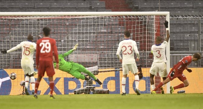 Uefa Şampiyonlar Ligi: Bayern Münih: 2 - Psg: 3