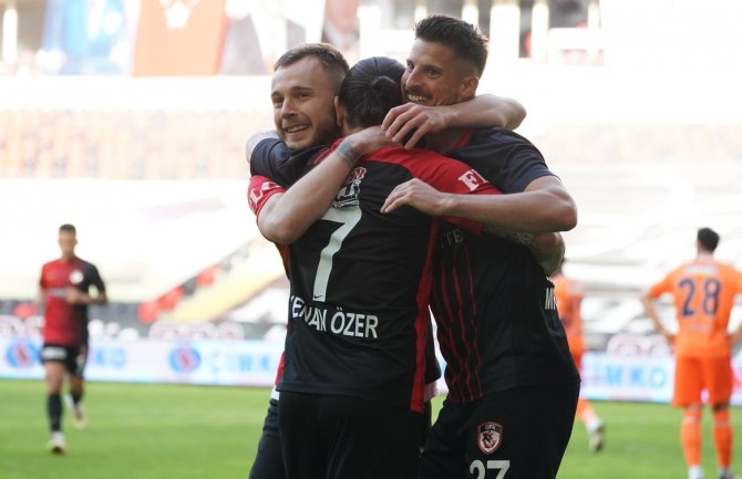 Süper Lig: Gaziantep Fk: 2 - Medipol Başakşehir: 0 (Maç Sonucu)