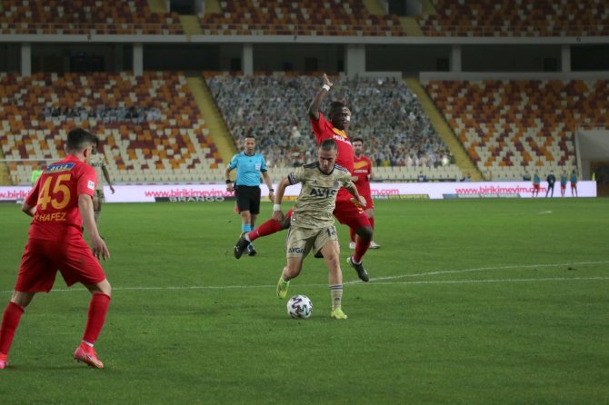 Süper Lig: Yeni Malatyaspor: 1 - Fenerbahçe: 1 (Maç Sonucu)