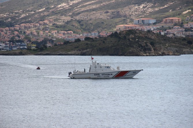 Foça’da Düşen Uçağın Ardından Çalışmalar Sürüyor