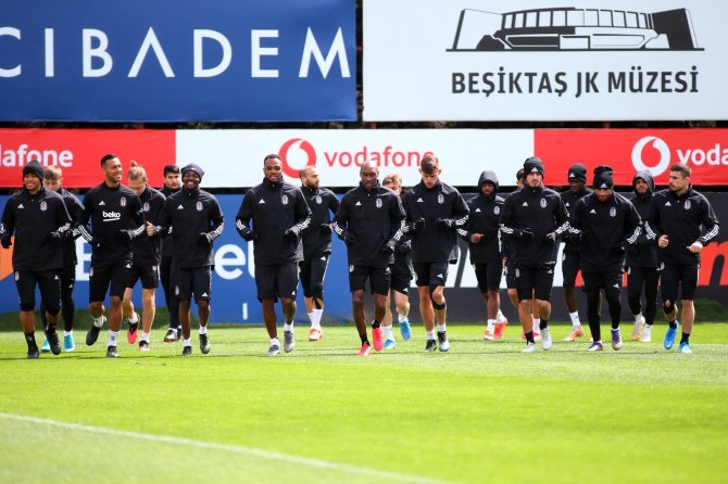 Beşiktaş, Kondisyon Ve Taktik Çalıştı
