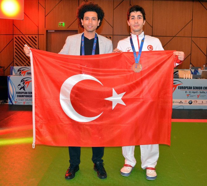 Avrupa Taekwondo Şampiyonası’nda 1 Altın, 2 Gümüş