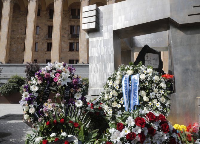 Gürcistan’da Bağımsızlık Mücadelesinde Hayatını Kaybedenler Törenle Anıldı