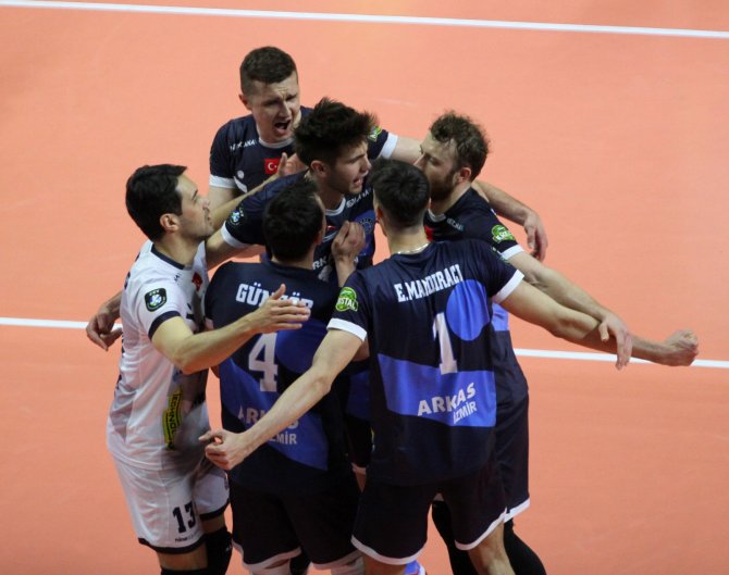Fenerbahçe Voleybol Takımı Finalde