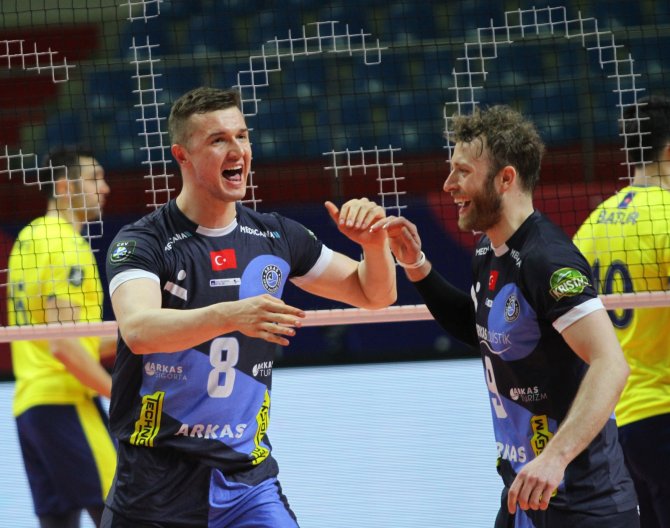 Fenerbahçe Voleybol Takımı Finalde