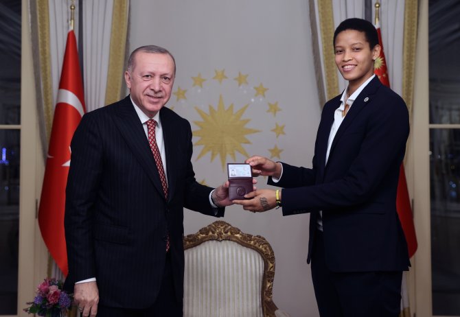 Cumhurbaşkanı Erdoğan, Türkiye Voleybol Federasyonu’nu Kabul Etti