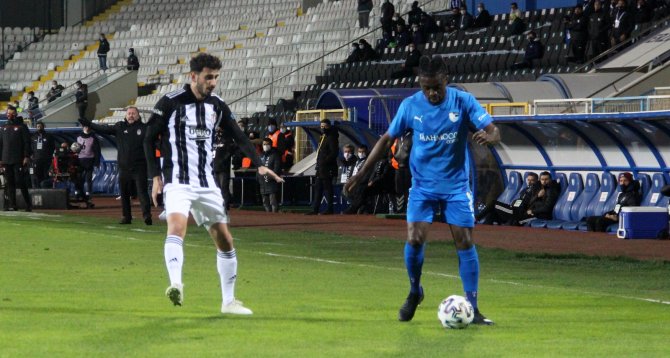 Süper Lig: Bb Erzurumspor: 2 - Beşiktaş: 2 (İlk Yarı)