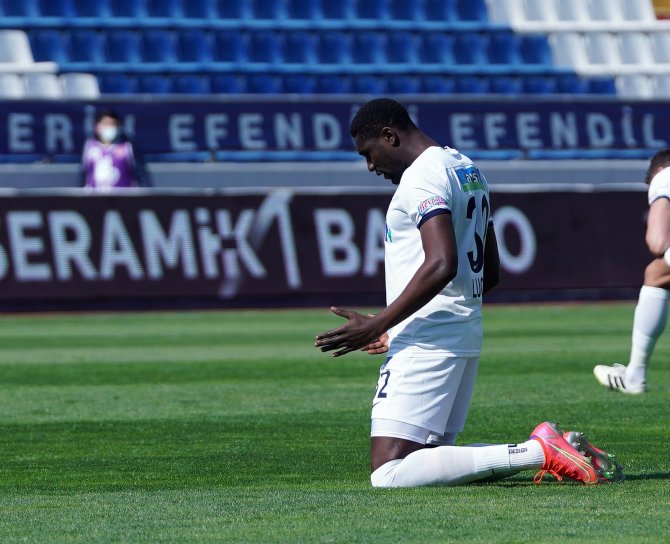 Süper Lig: Kasımpaşa: 0 - Yeni Malatyaspor: 0 (İlk Yarı)