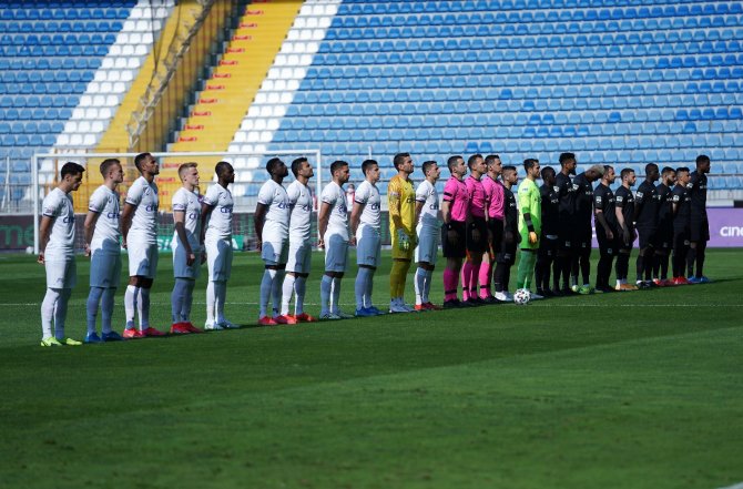 Süper Lig: Kasımpaşa: 0 - Yeni Malatyaspor: 0 (İlk Yarı)