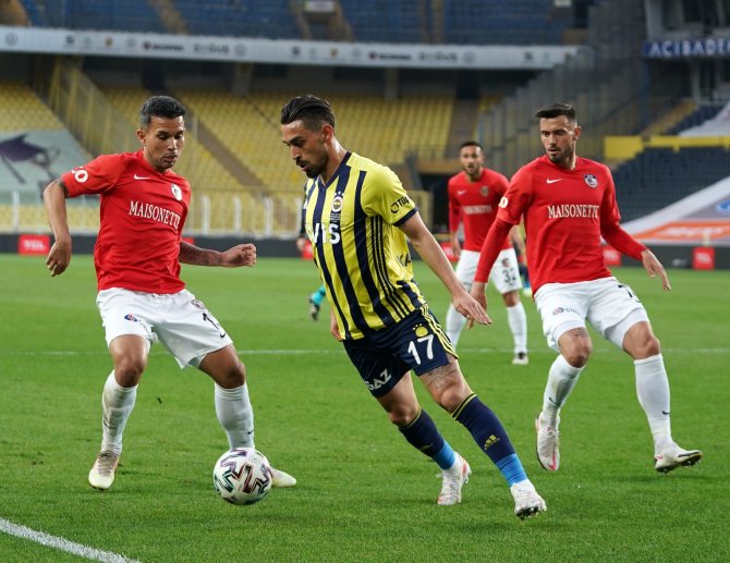 Süper Lig: Fenerbahçe: 0 - Gaziantep Fk: 0 (İlk Yarı)
