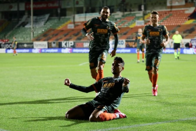 Süper Lig: Aytemiz Alanyaspor: 3 - Denizlispor: 2 (Maç Sonucu)