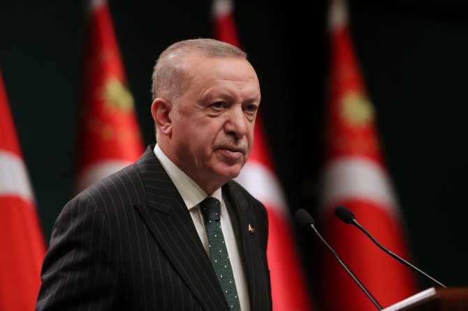 Cumhurbaşkanı Erdoğan: "Tedbirleri Biraz Daha Sıkılaştırarak Kısmi Kapanma Uygulanmasına Geçiyoruz"