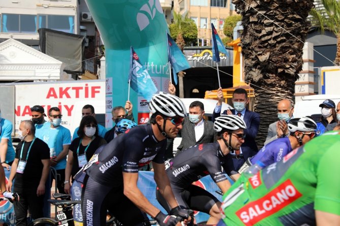Cumhurbaşkanlığı Türkiye Bisiklet Turu Alanya-kemer Etabının Startı Verildi