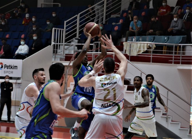 Basketbol Süper Ligi: Aliağa Petkim: 62 - Tofaş: 83