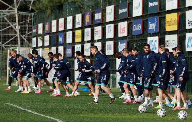 Fenerbahçe, Medipol Başakşehir Maçı Hazırlıklarını Sürdürdü