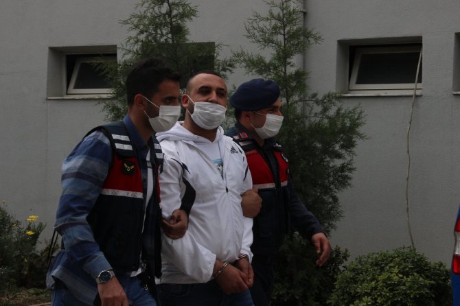 İzmir’de Uyuşturucu Şebekesi Çökertildi: 20 Gözaltı