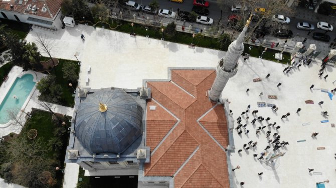 Restorasyonu Tamamlanan Teşvikiye Camii İbadete Açıldı
