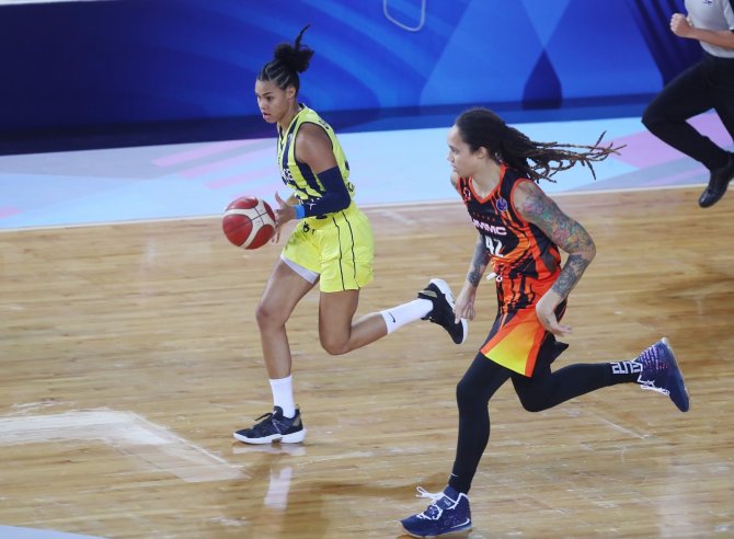 Kadınlar Euroleague: Fenerbahçe: 84 - Ummc Ekaterinurg: 88