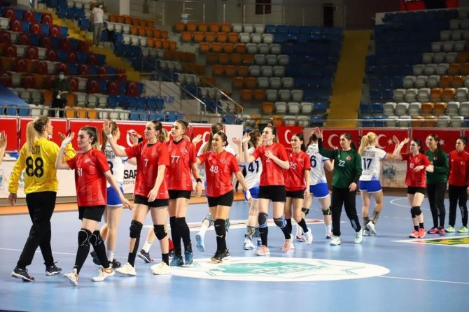 2021 Dünya Hentbol Şampiyonası Elemeleri Play-off Turu: Türkiye: 23 - Rusya: 35