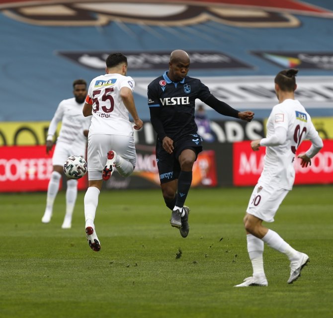Süper Lig: Trabzonspor: 1 - Hatayspor: 0 (İlk Yarı)
