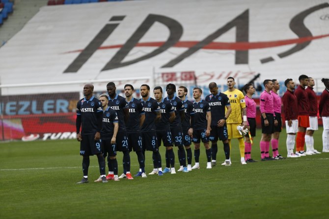 Süper Lig: Trabzonspor: 1 - Hatayspor: 0 (İlk Yarı)