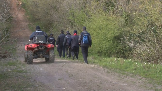 Çekmeköy’de Ormanlık Alanda Kayıp Şahsı Arama Çalışmaları Sürüyor