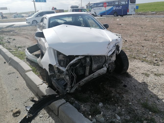 Aksaray’da 2 Otomobil Çarpıştı: 9 Yaralı