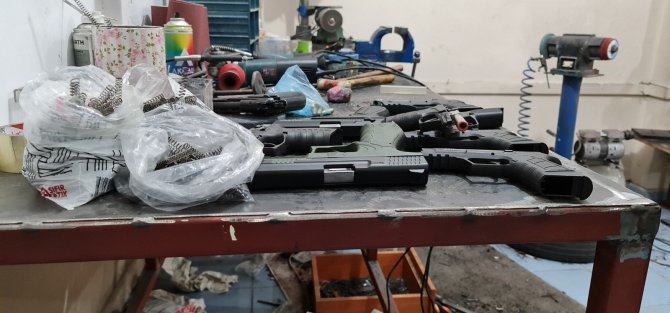 Bağcılar’da Yasa Dışı Silah İmalathanesine Operasyon