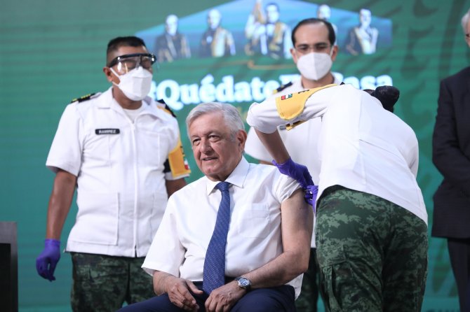 Meksika Devlet Başkanı Obrador, Astrazeneca Aşısı Oldu