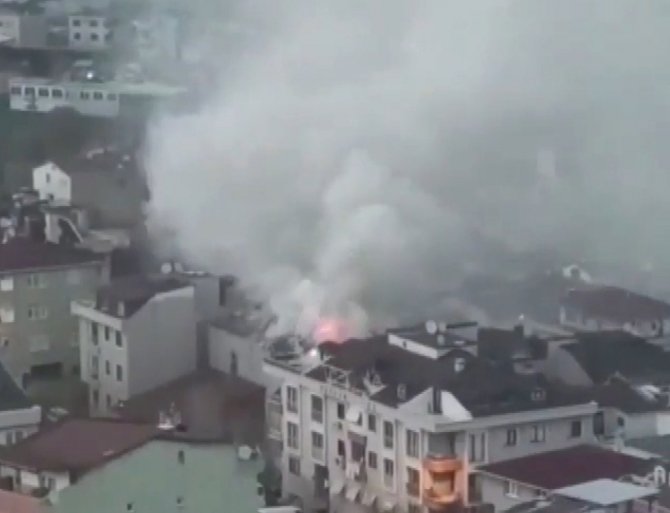 Kadıköy’de İftara Dakikalar Kala Yangın Paniği: 1 Yaralı
