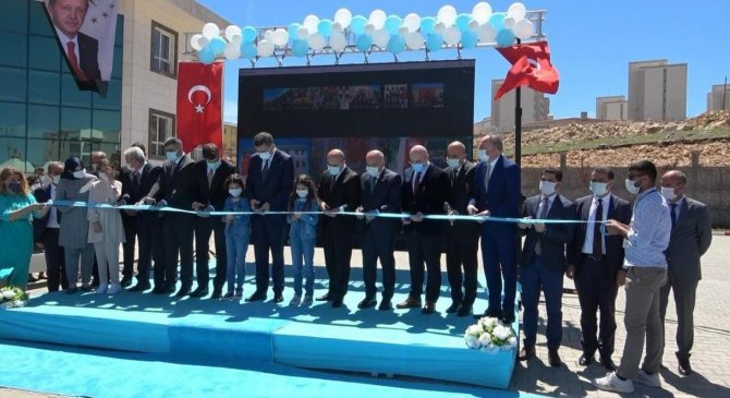 Milli Eğitim Bakanı Selçuk, Mardin’de Prof. Dr. Aziz Sancar Bilim Ve Sanat Merkezinin Açılışını Gerçekleştirdi