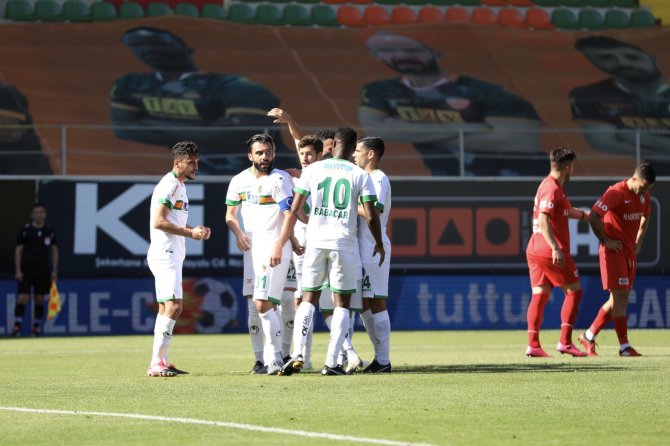 Süper Lig: Aytemiz Alanyaspor: 2 - Gaziantep Fk: 2 (İlk Yarı)