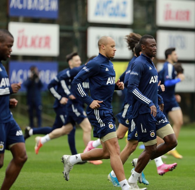 Fenerbahçe’de Kasımpaşa Maçı Hazırlıkları Devam Etti