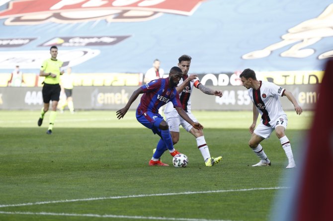 Süper Lig: Trabzonspor: 2 - Fatih Karagümrük: 0 (Maç Sonucu)
