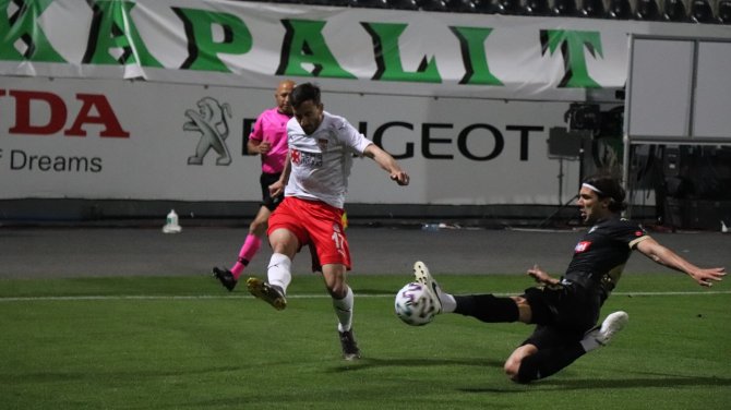 Süper Lig: Yukatel Denizlispor: 0 - Sivasspor: 0 (Maç Devam Ediyor)