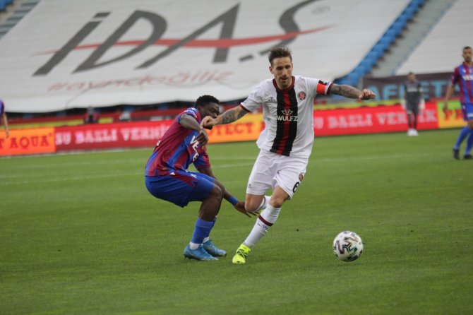 Süper Lig: Trabzonspor: 2 - Fatih Karagümrük: 0 (Maç Sonucu)