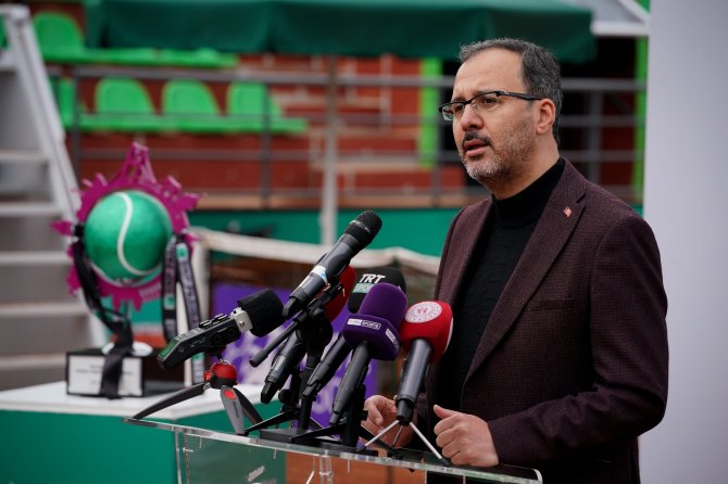 Bakan Kasapoğlu: “İstanbul Tenis Merkezi Dünyanın Önemli Merkezlerinden Biri”
