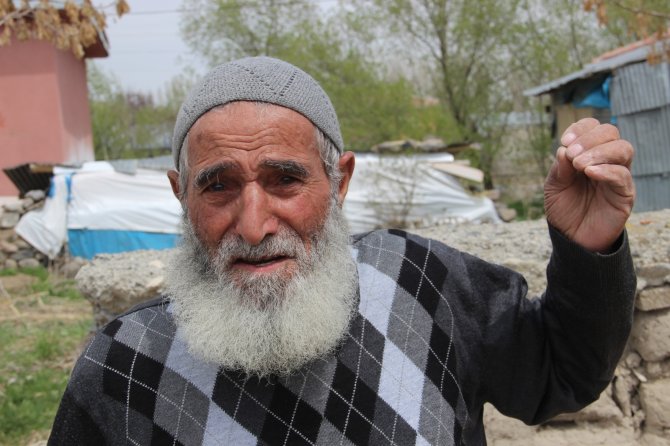 Ermenilerin Yaptığı Katliamı Gözyaşları İle Anlattı
