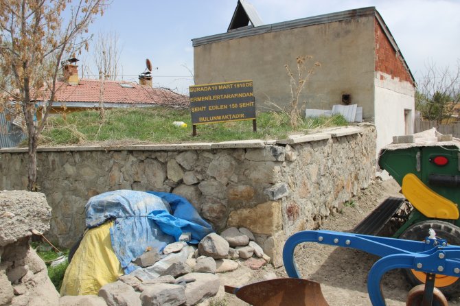 Ermenilerin Yaptığı Katliamı Gözyaşları İle Anlattı