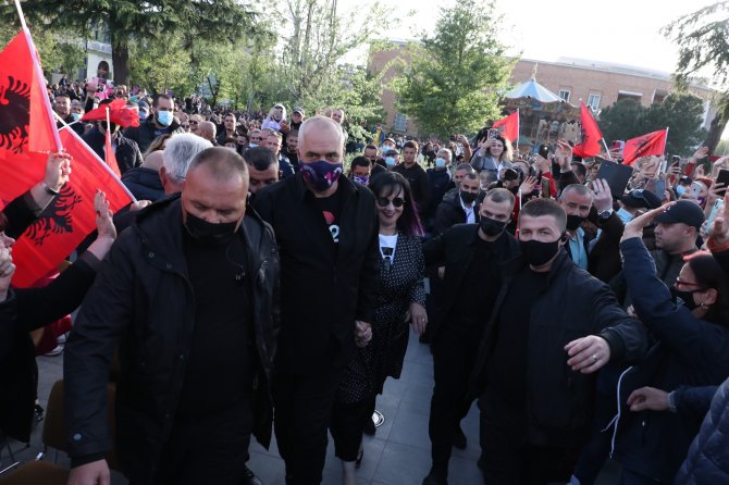 Arnavutluk’ta Seçimin Galibi İktidardaki Sosyalist Parti Oldu